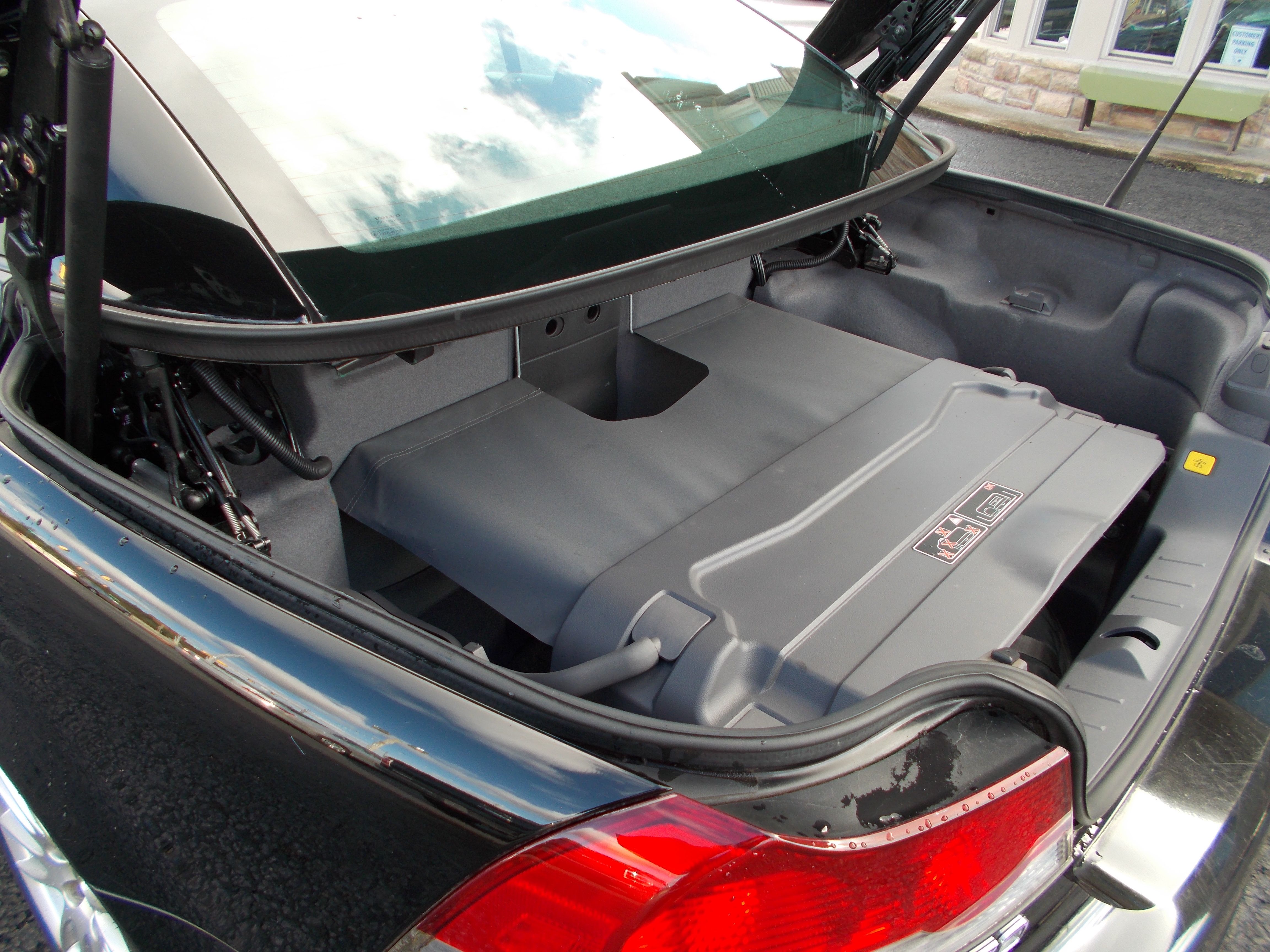 Used 2008 Volvo C70 T5 FWD image 9