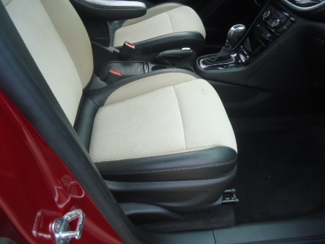 Used 2019 Buick Encore FWD Preferred image 5