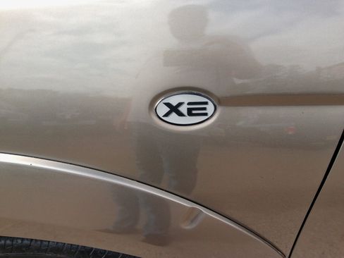 Used 2004 Nissan Frontier XE image 15