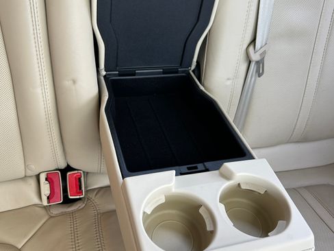 Used 2013 Lincoln MKZ FWD image 15