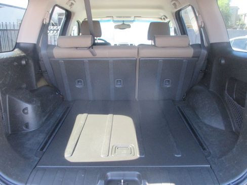 Used 2006 Nissan Xterra 4WD S image 11
