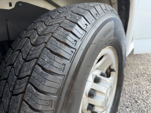 Used 2019 Chevrolet Express 3500 UNAVAIL RWD image 19