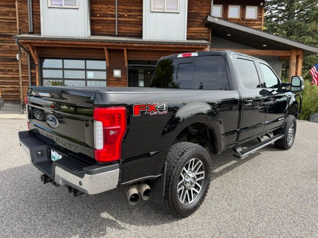 Used 2017 Ford F250 4x4 Crew Cab Super Duty image 6