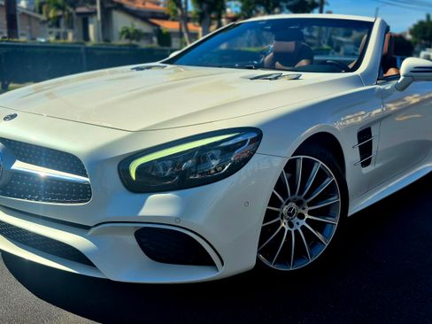 Used 2020 Mercedes-Benz SL 450 image 2