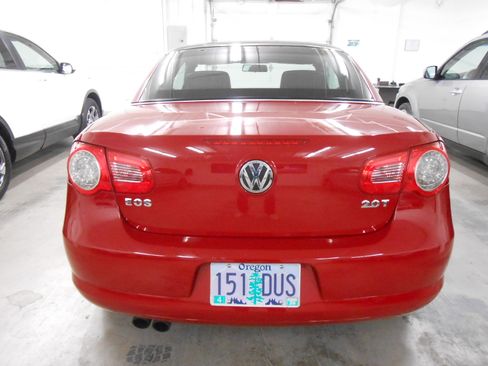 Used 2009 Volkswagen Eos Komfort image 8