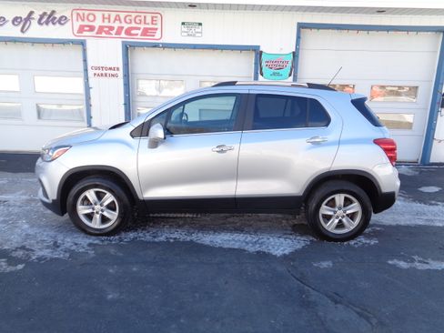 Used 2019 Chevrolet Trax LT image 3