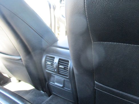 Used 2009 Volkswagen CC Luxury FWD image 27
