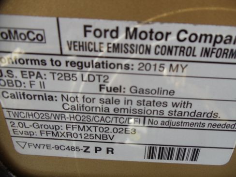 Used 2015 Ford Escape SE image 24