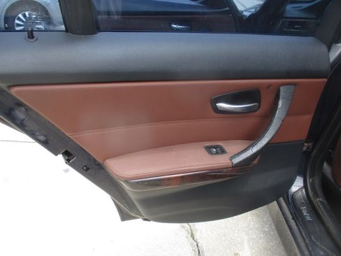 Used 2007 BMW 328i image 13