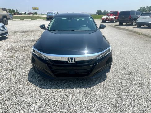 Used 2018 Honda Accord LX image 3