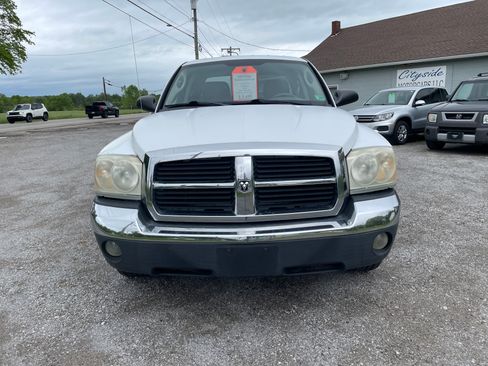 Used 2005 Dodge Dakota 4x4 Quad Cab SLT image 8
