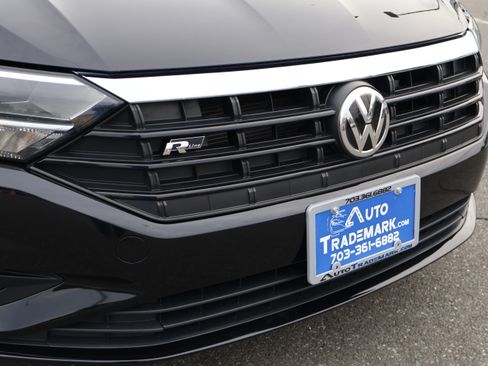 Used 2021 Volkswagen Jetta R-Line image 11