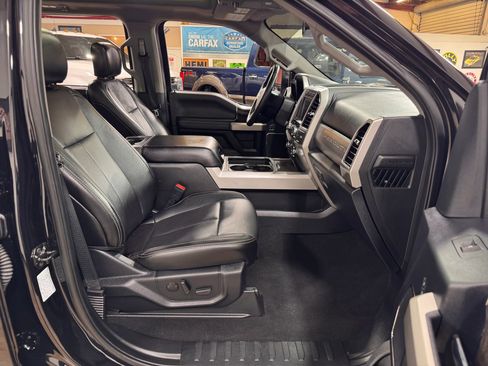 Used 2020 Ford F350 Lariat image 19