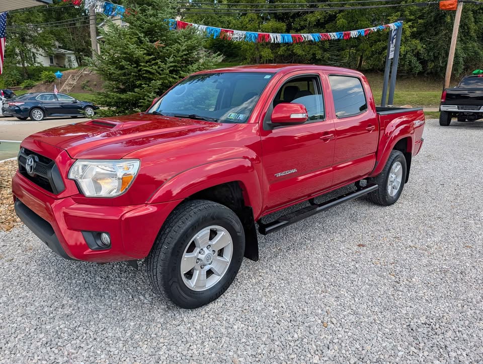 Used 2015 Toyota Tacoma 4x4 Double Cab image 1