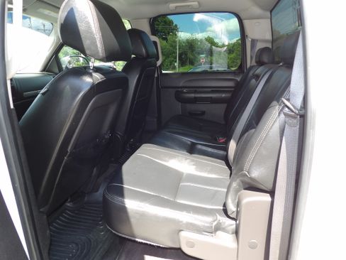 Used 2010 Chevrolet Silverado 2500 4x4 Crew Cab LT image 13
