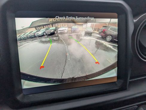 Used 2022 Jeep Wrangler Sport S image 11