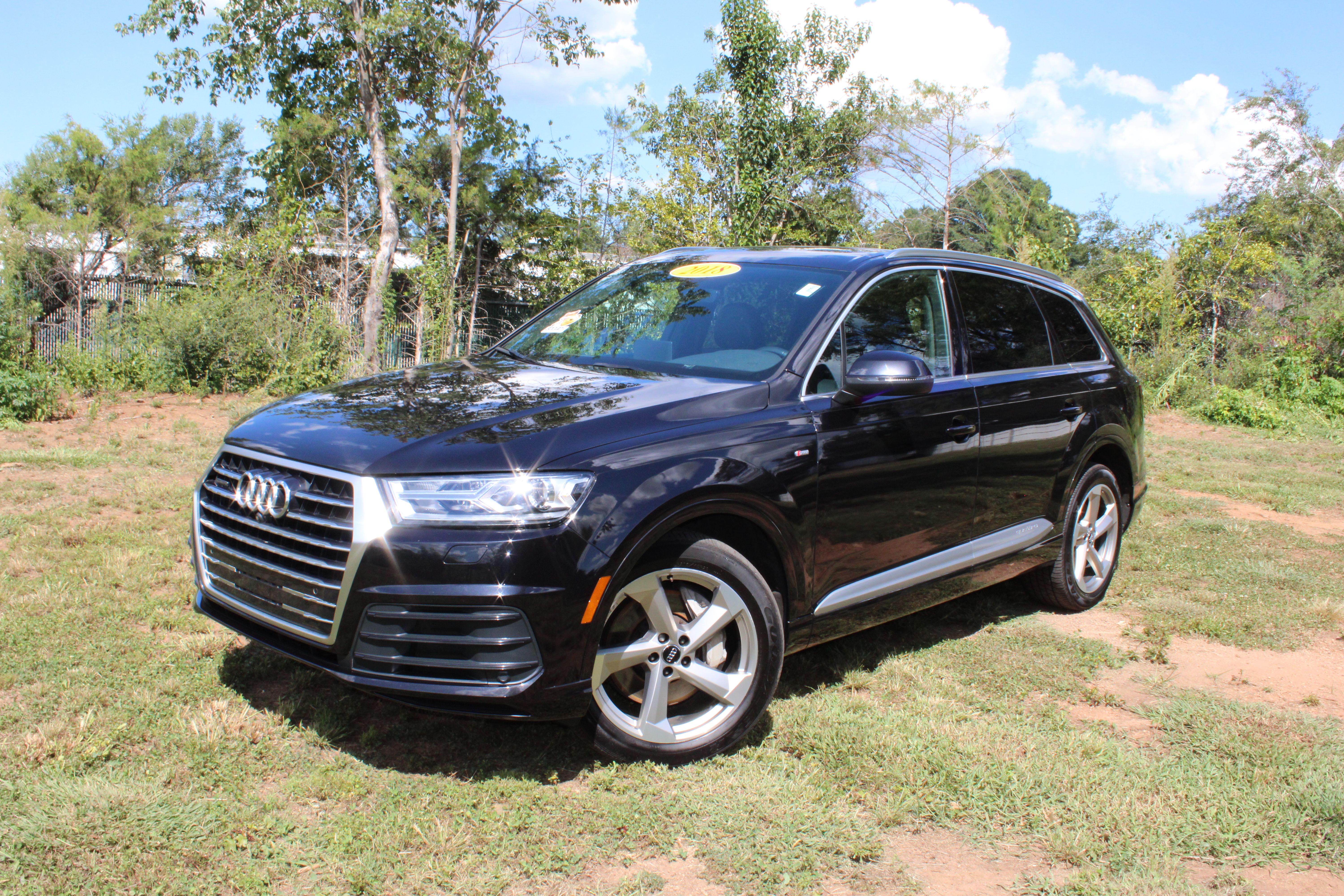 Used 2017 Audi Q7 3.0T Prestige w/ S Line AWD/4WD image 16
