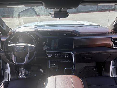 Used 2023 GMC Sierra 1500 Denali image 16