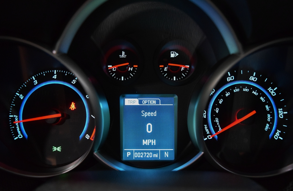 Used 2015 Chevrolet Cruze LT FWD image 25