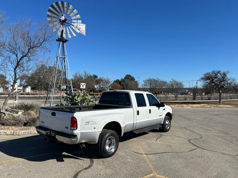 Used 2002 Ford F350 Lariat image 6