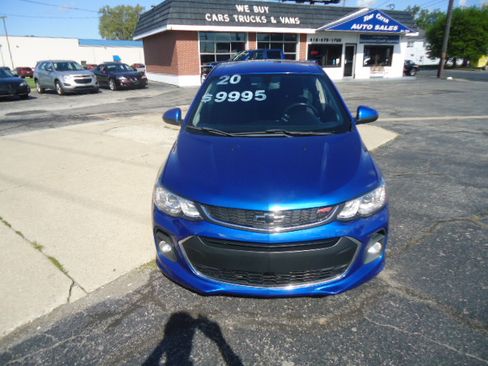 Used 2020 Chevrolet Sonic LT Hatchback FWD image 10