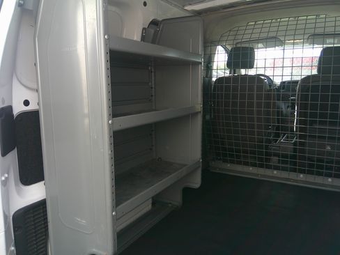 Used 2017 Nissan NV200 S image 4