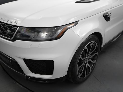 Used 2020 Land Rover Range Rover Sport HSE image 9