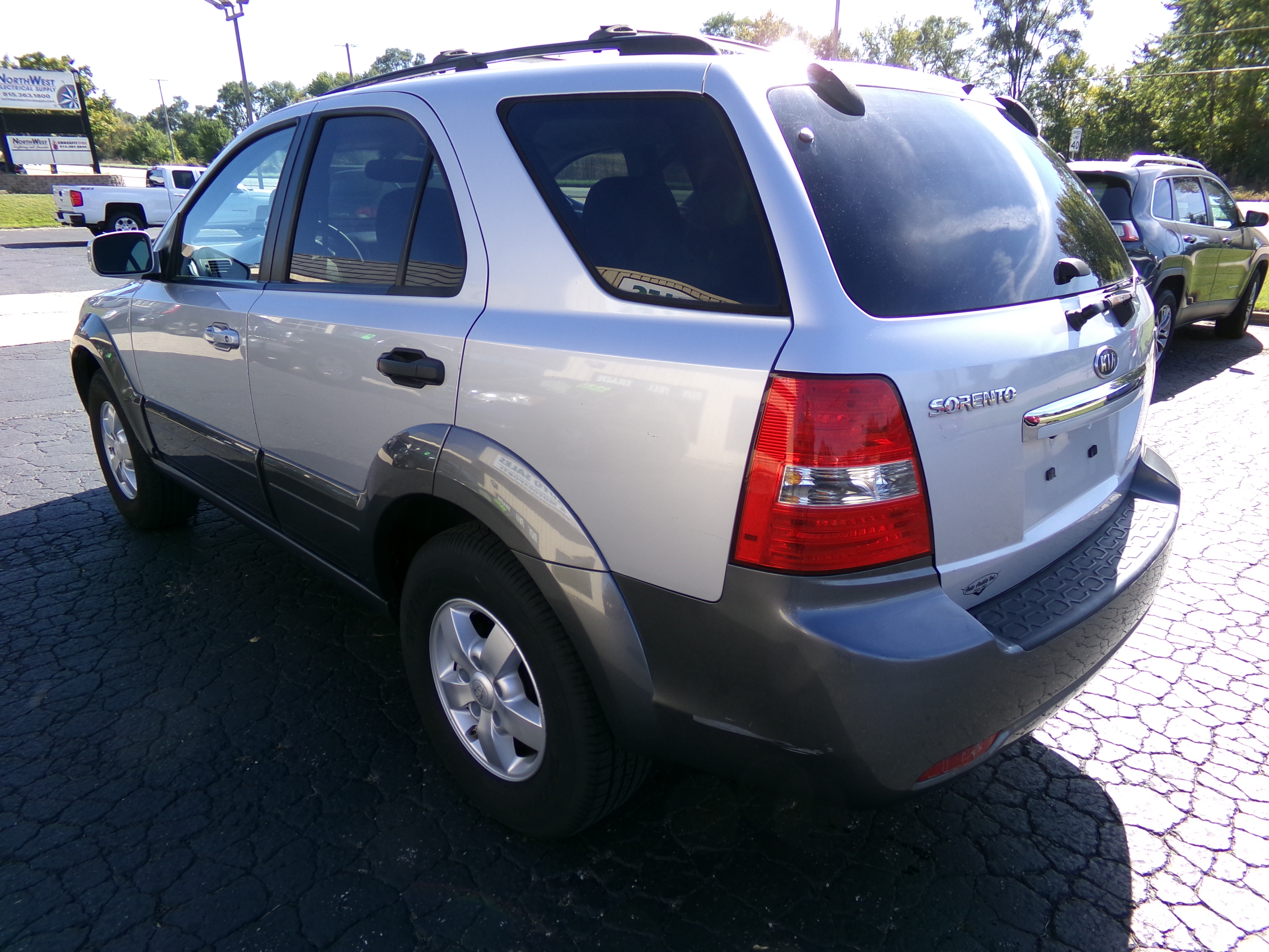Used 2007 Kia Sorento 4WD image 3