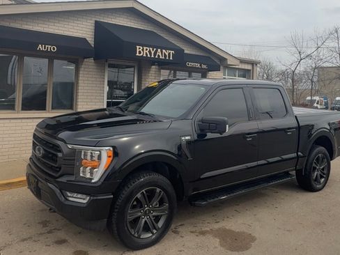 Used 2023 Ford F150 XLT image 2
