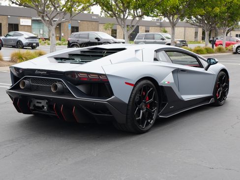 Used 2022 Lamborghini Aventador LP 780-4 Ultimae Coupe AWD/4WD image 9