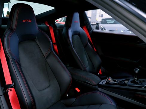 Used 2024 Porsche 911 Carrera GTS image 23
