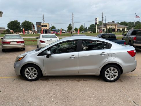 Used 2012 Kia Rio LX Sedan FWD image 5