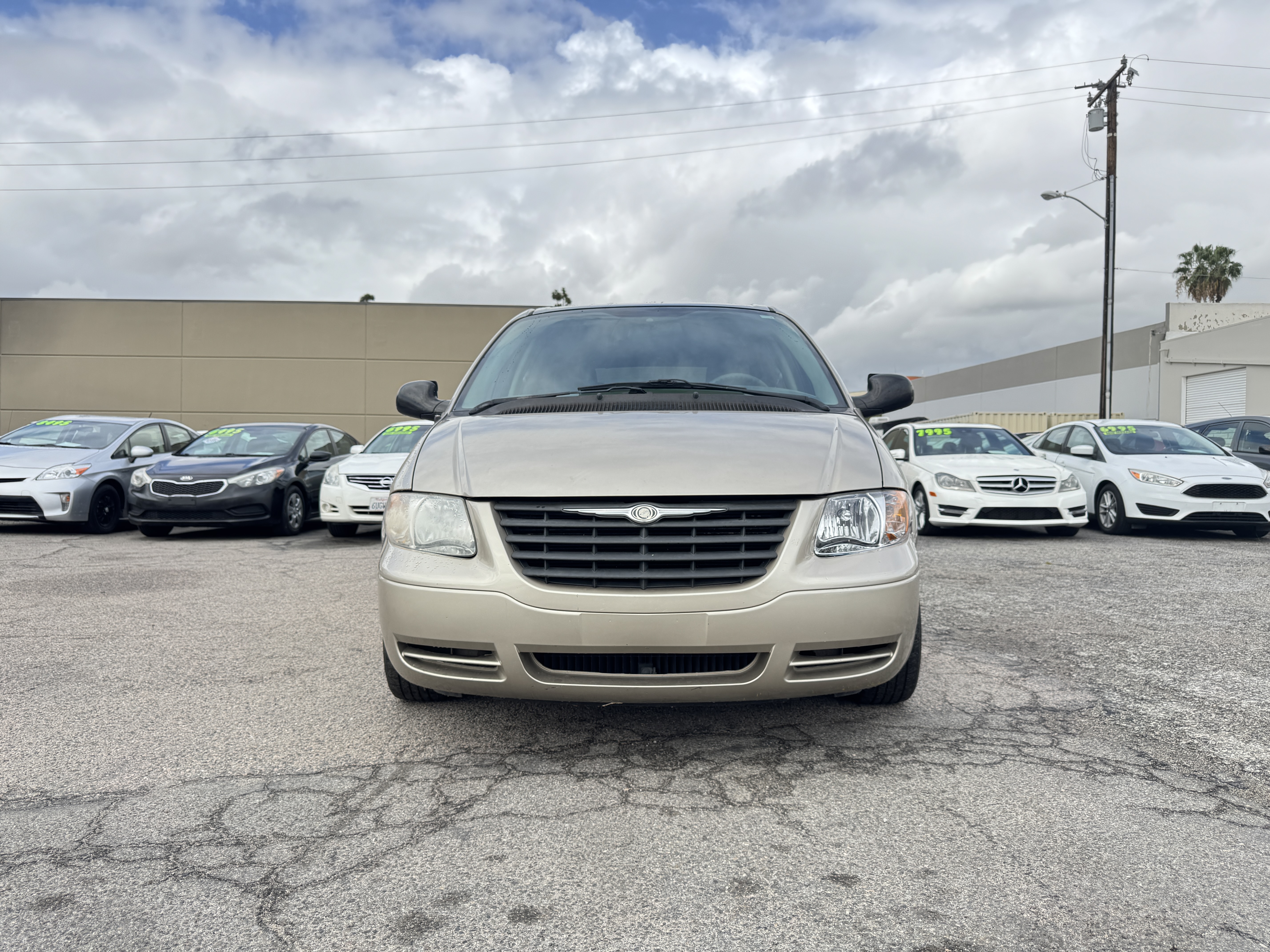 Used 2006 Chrysler Town & Country UNAVAIL FWD image 14