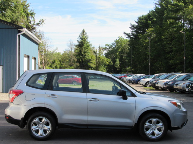 Used 2014 Subaru Forester 2.5i AWD/4WD image 11