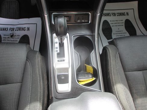 Used 2020 Subaru Ascent Premium image 5