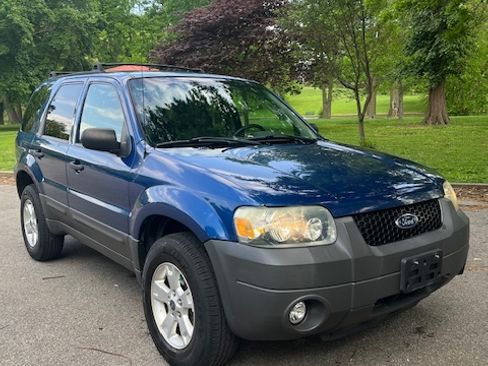 Used 2007 Ford Escape XLT FWD image 2