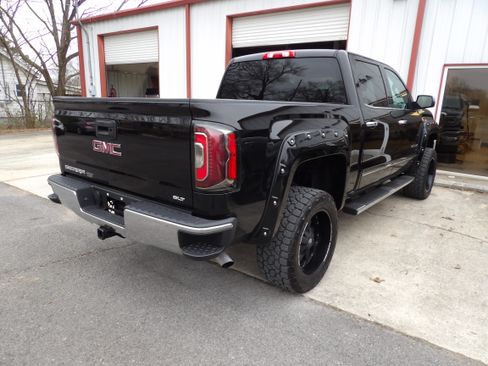 Used 2017 GMC Sierra 1500 SLT image 3