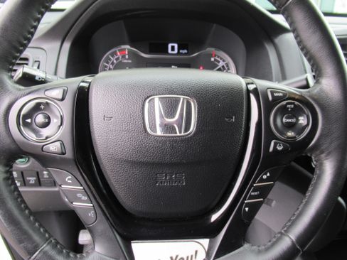 Used 2017 Honda Ridgeline RTL-E image 12