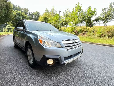 Used 2013 Subaru Outback 2.5i Limited image 8