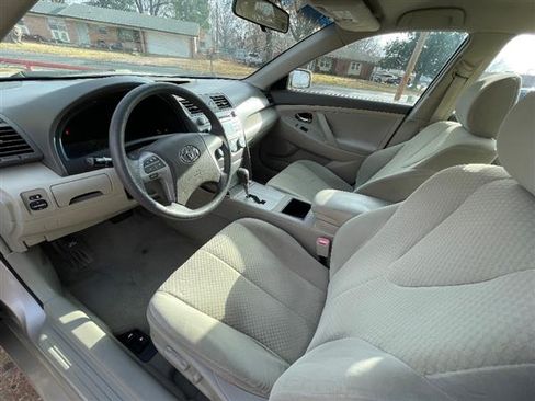 Used 2007 Toyota Camry LE image 10
