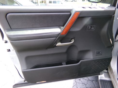 Used 2006 INFINITI QX56 4WD image 16