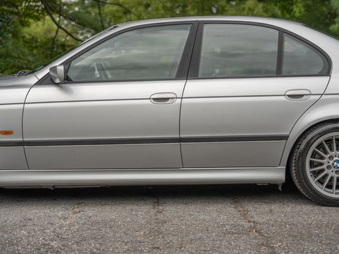 Used 2000 BMW 540i Sedan RWD image 5