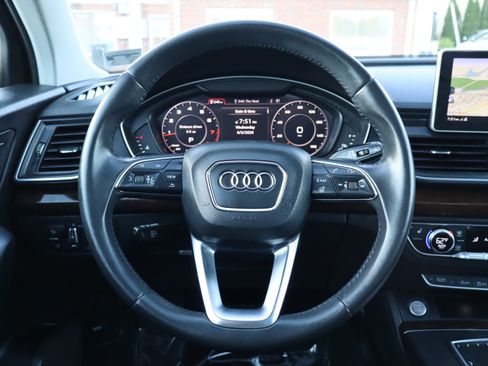 Used 2019 Audi Q5 2.0T Premium Plus AWD/4WD image 17