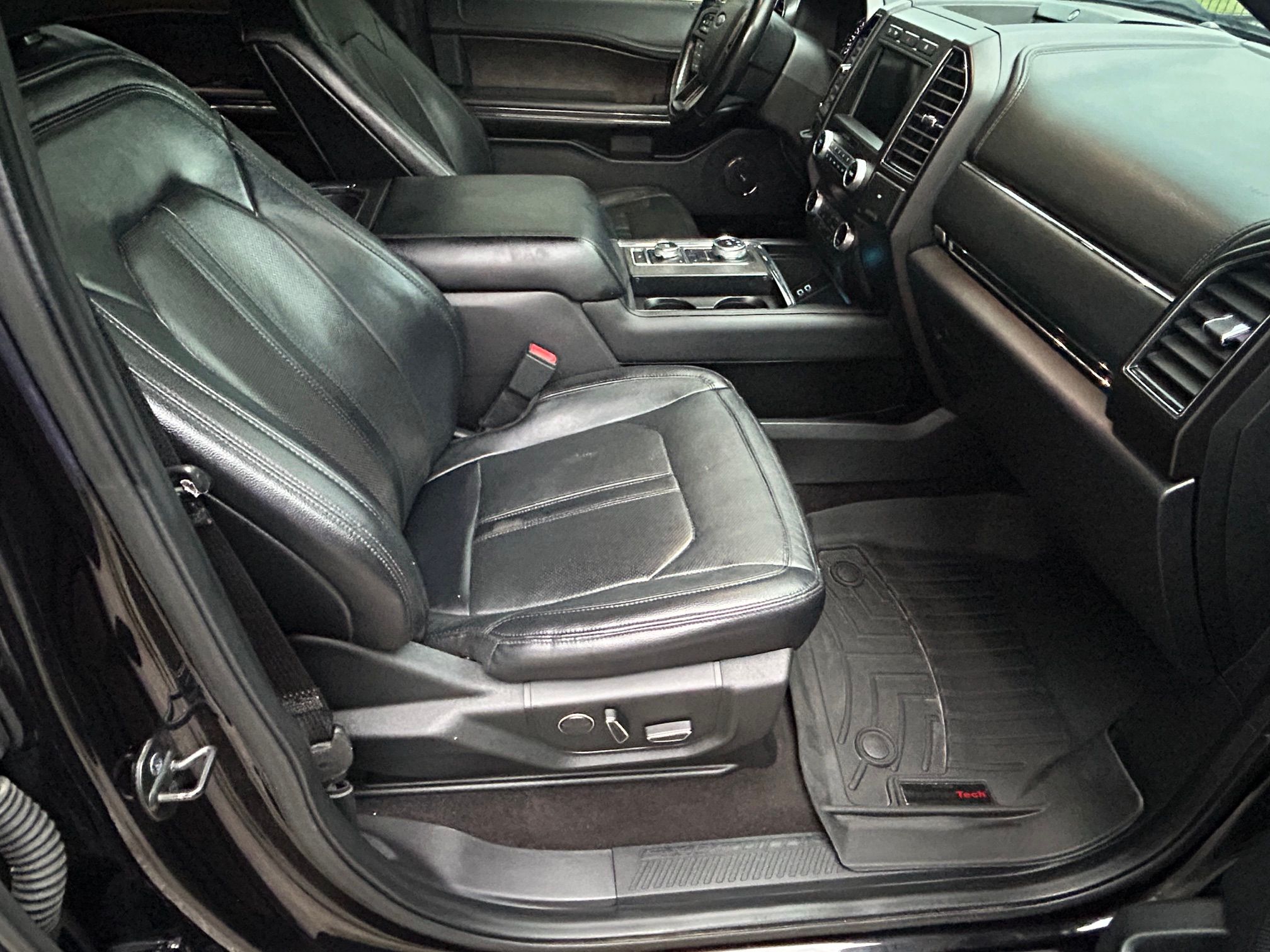 Used 2019 Ford Expedition 4WD Limited image 11