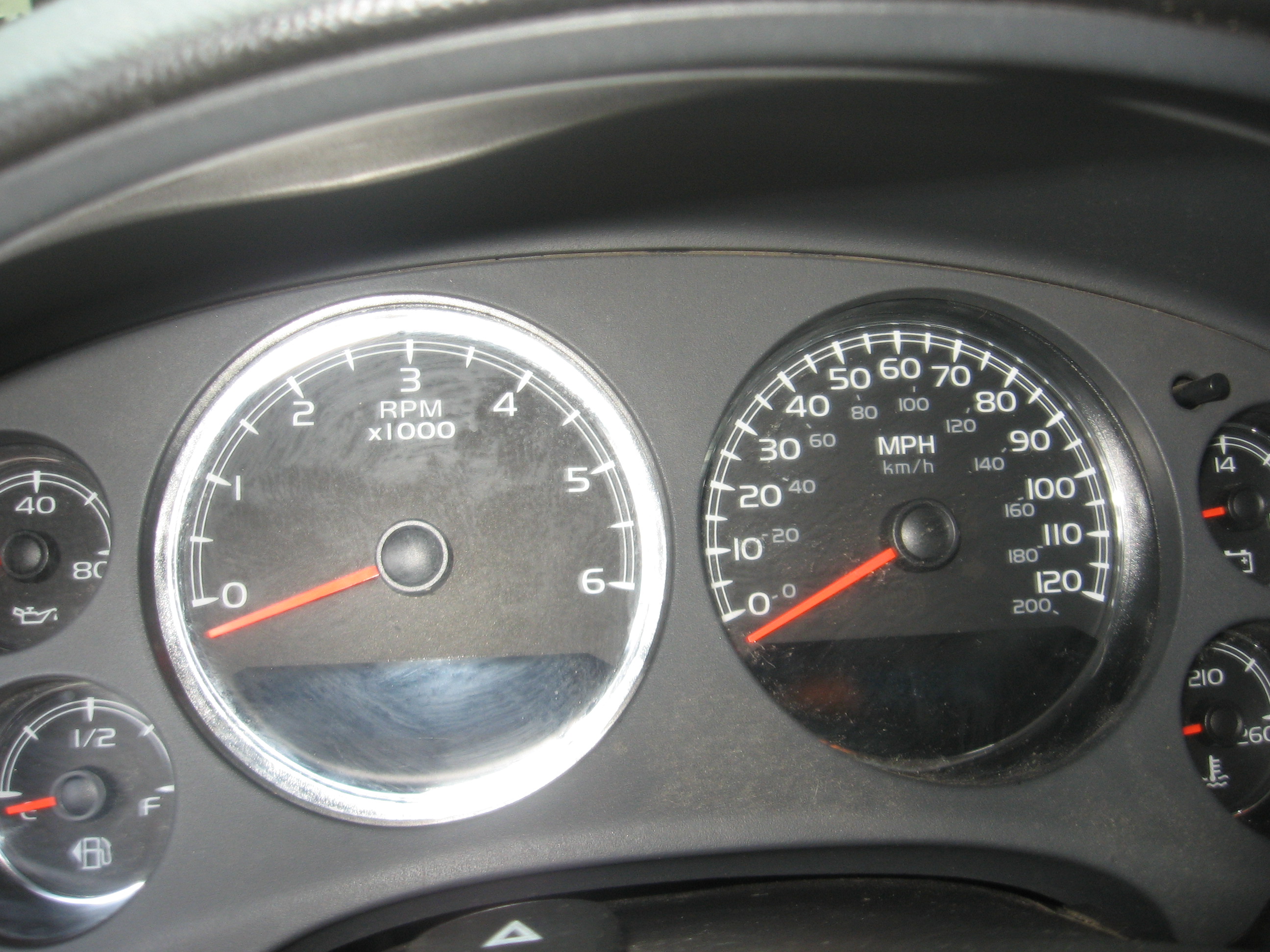Used 2008 Chevrolet Avalanche 4x4 image 10