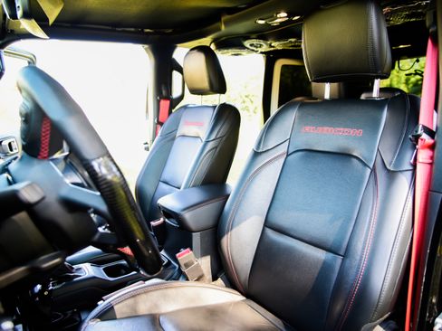 Used 2020 Jeep Wrangler Unlimited Rubicon 392 image 14