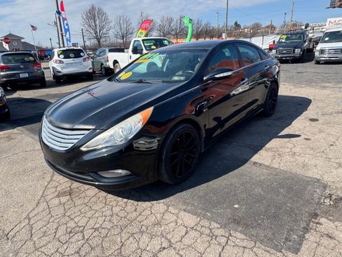Used 2011 Hyundai Sonata FWD image 3