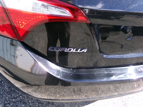 Used 2016 Toyota Corolla S Plus image 8