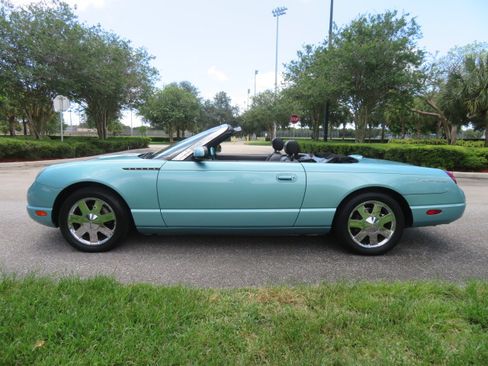 Used 2002 Ford Thunderbird UNAVAIL RWD image 8