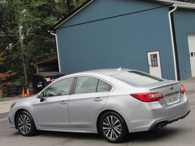 Used 2018 Subaru Legacy 2.5i Premium AWD/4WD image 6